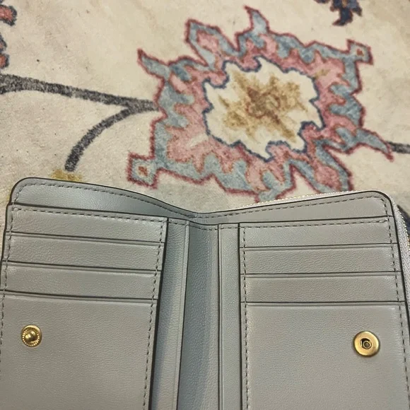 Tory Burch Gray Quilted Wallet - Picture 5 of 5